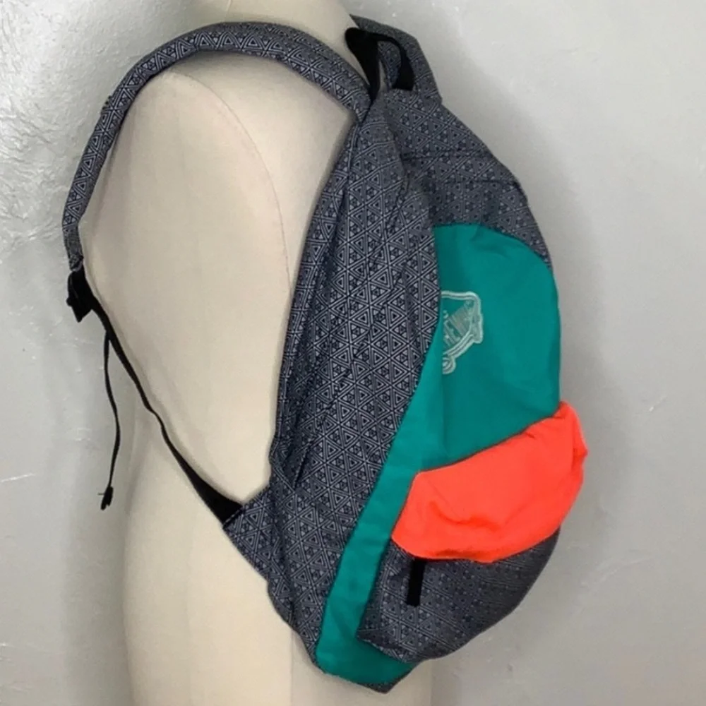 Vans Geometric Backpack - Picture 2 of 9